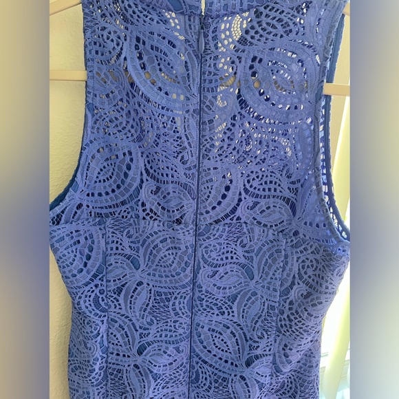 Lilly Pulitzer Blue Lace Fitted Dress Size 2 - Picture 6 of 9
